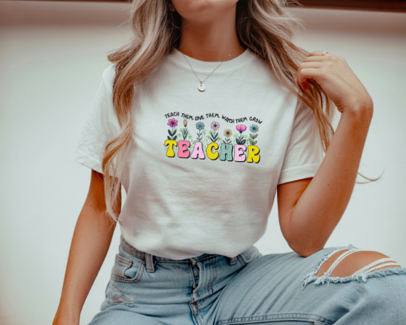 Camiseta Regreso a clases para maestras, Diseño floral, Outfit de regreso a clases