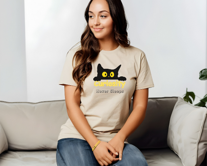 Camiseta de gato negro curioso, Camiseta minimalista de algodón, Regalo para amantes de los gatos