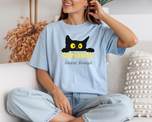 Camiseta de gato negro curioso, Camiseta minimalista de algodón, Regalo para amantes de los gatos