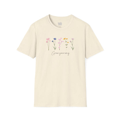 Camiseta floral estética, camiseta con frase y flores, camiseta flor silvestre, camiseta con mensaje positivo