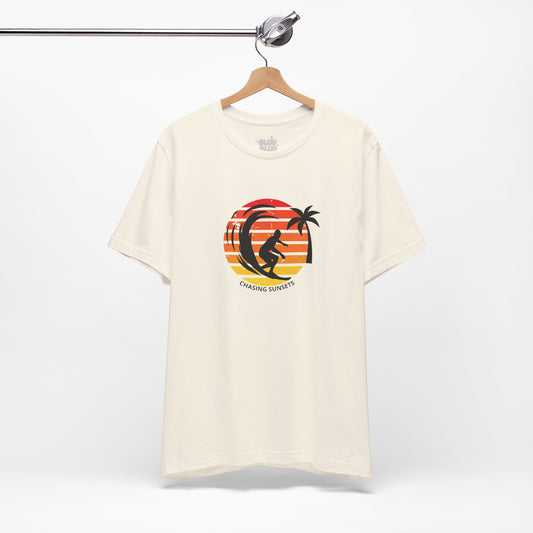 Camiseta Chasing Sunsets, Camiseta de Surf, Camiseta Surf Vintage, Camiseta Retro de Playa