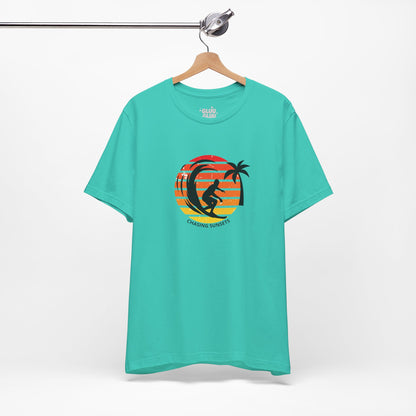 Camiseta Chasing Sunsets, Camiseta de Surf, Camiseta Surf Vintage, Camiseta Retro de Playa