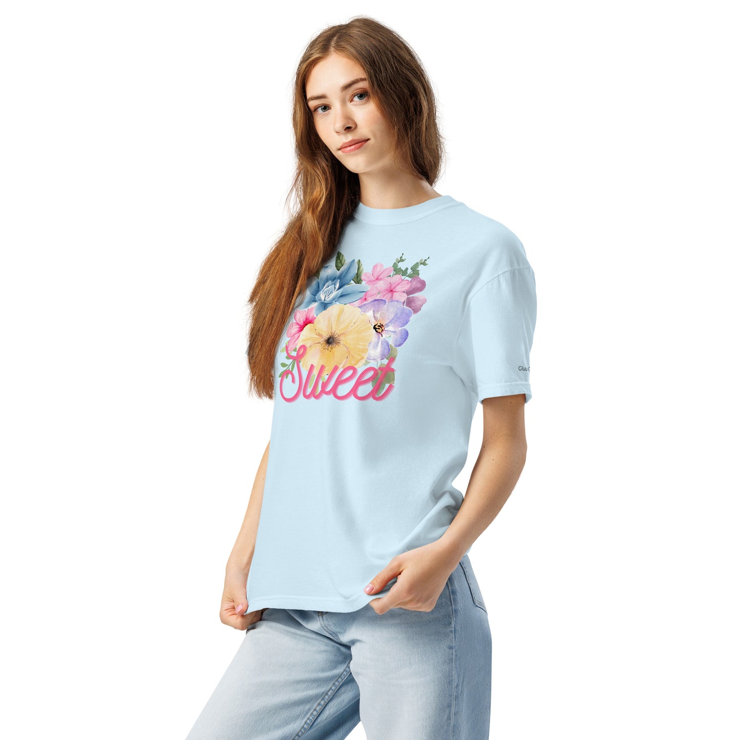 Camiseta SWEET gráfica Floral, Camiseta con Flores, Camiseta Estética con Flores, diseño de GLUU GLUU.