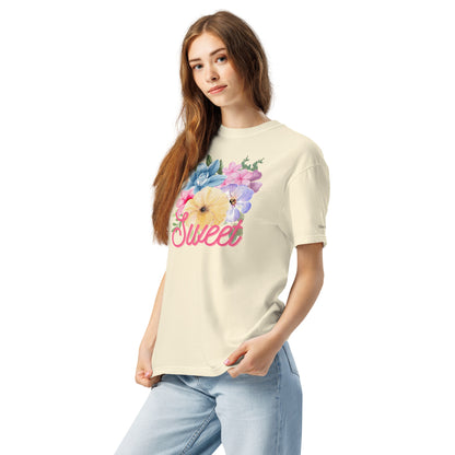 Camiseta SWEET gráfica Floral, Camiseta con Flores, Camiseta Estética con Flores, diseño de GLUU GLUU.